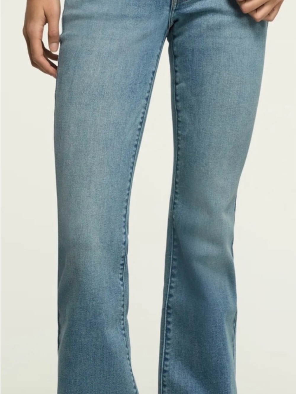 Lucky Brand Sweet Mid Rise Flare Jeans Light Wash Size 14 / 32 R